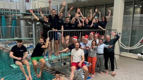 20 neue Schwimmtrainer für Bielefelder Kinder